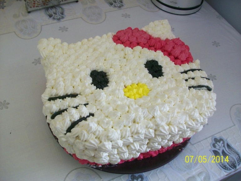 Для доченьки (я не кондитер) )))