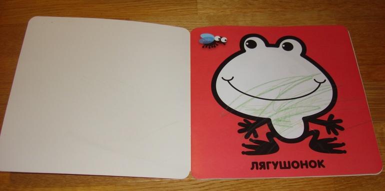 Наши творческие пятиминутки в годик. Рисование.