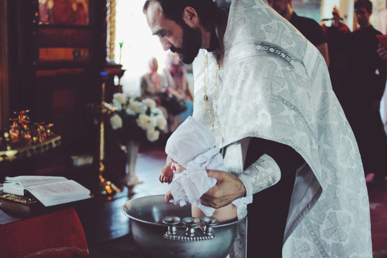 Покрестилм Мишеньку!