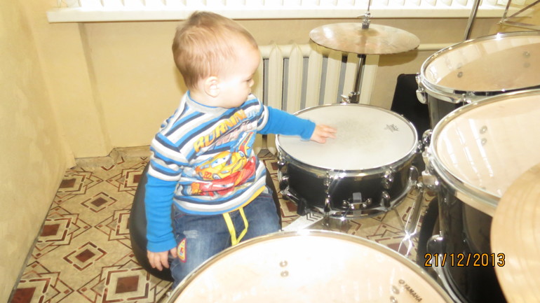 Пока сестренка экзамен сдавала....