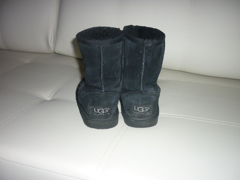 UGG(УГГИ) AUSTRALIA для мальчика 29р-р.Почта