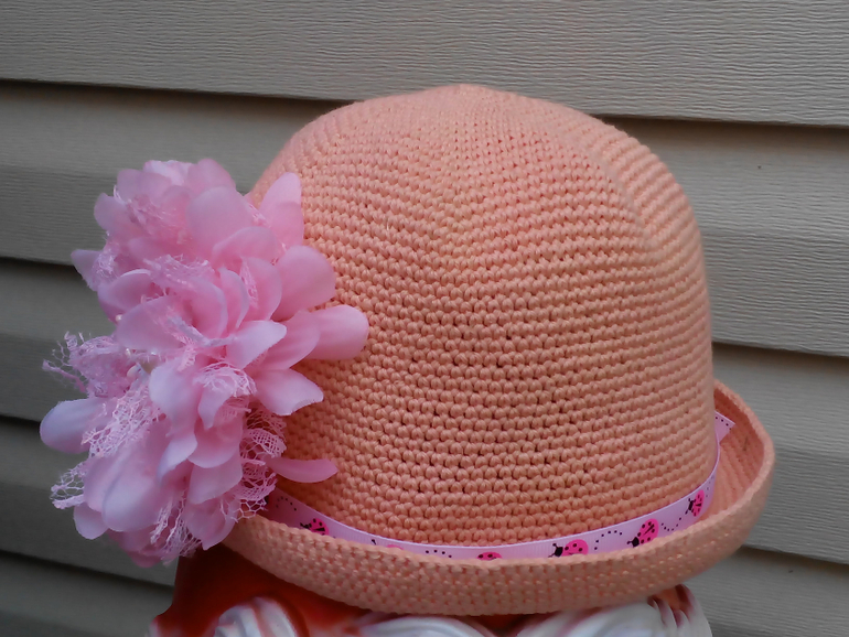 Шляпка для дочи.