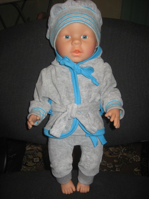 Костюмчик для куклы.