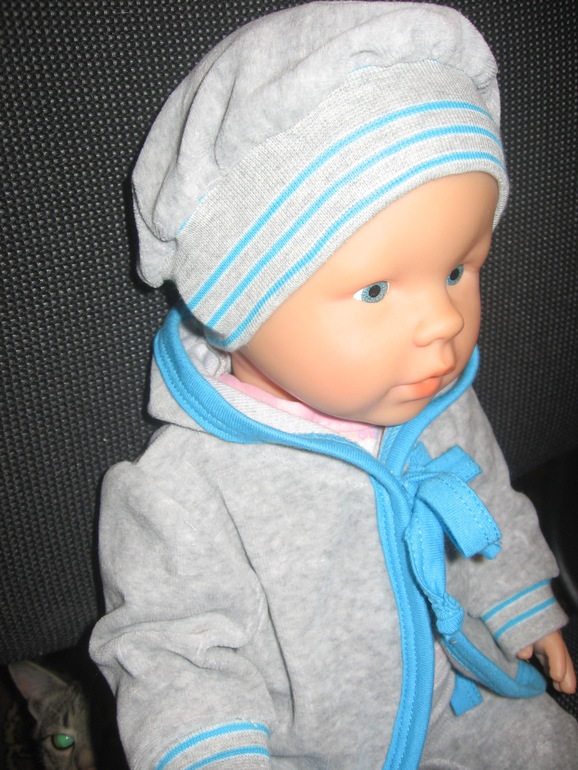 Костюмчик для куклы.