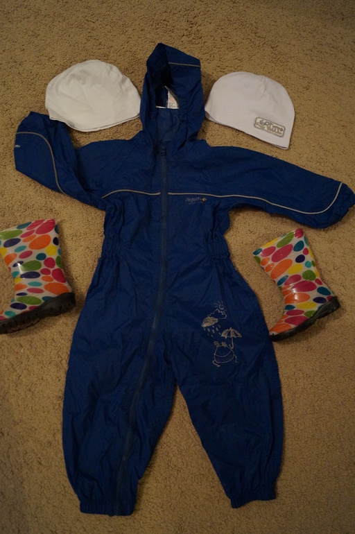 У мамы-шопоголика муж голожопик, зато дитя-КРАСАВА)))