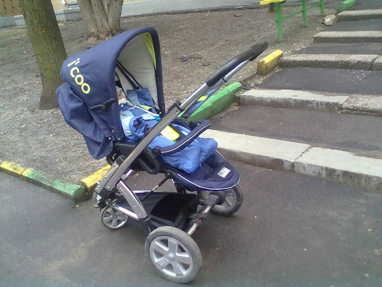 Коляска + автопереноска в подарок
