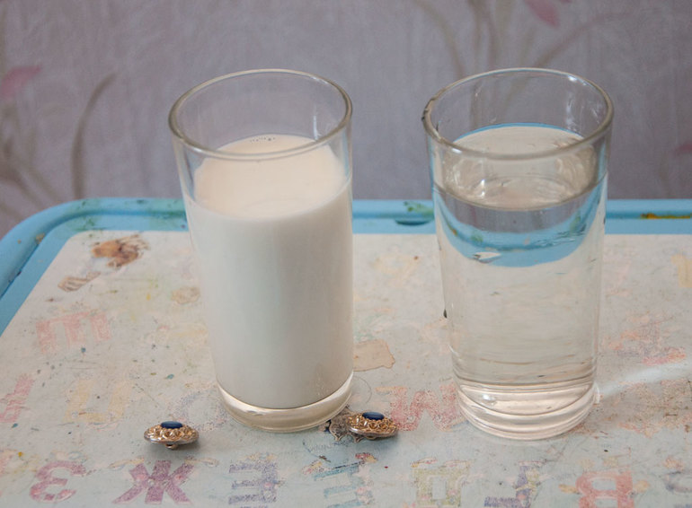 Экспериментальные четверги: дождик, исчезающие вещи, поем с бутылками