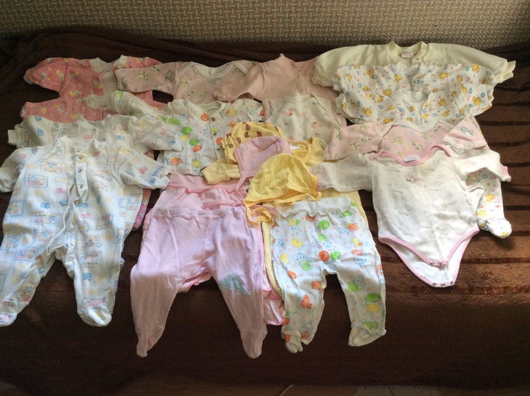 Продам одежду для детишек 0-3(4) месяца.