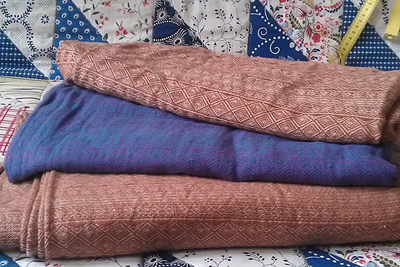 Продам 2 Дидимоса Индио Цимта (40% шерсти)