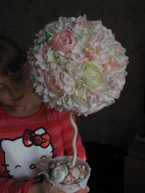 второе деревце... Нежность...