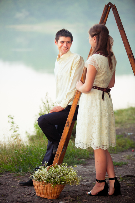 Здесь ЛЮБОВЬ...