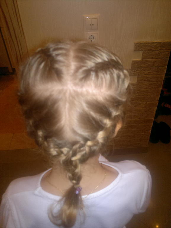 А я тут косичками балуюсь