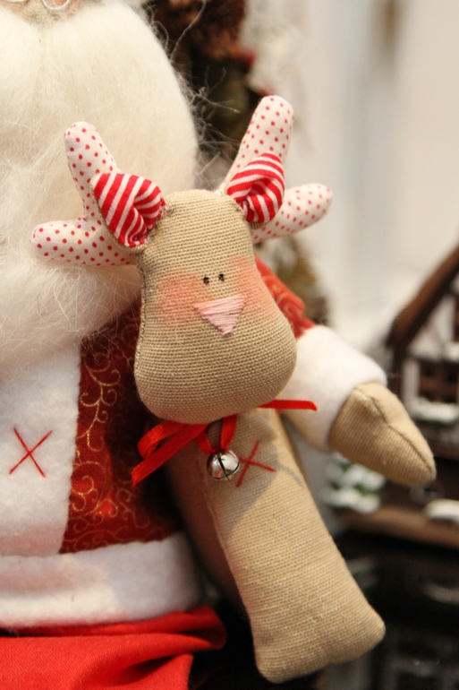 Дед Мороз или Санта Клаус :)