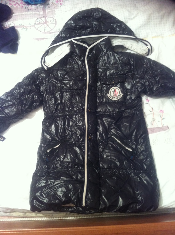 Зимний пуховик. Размер от 2 до 4 лет. Цена 500 р.