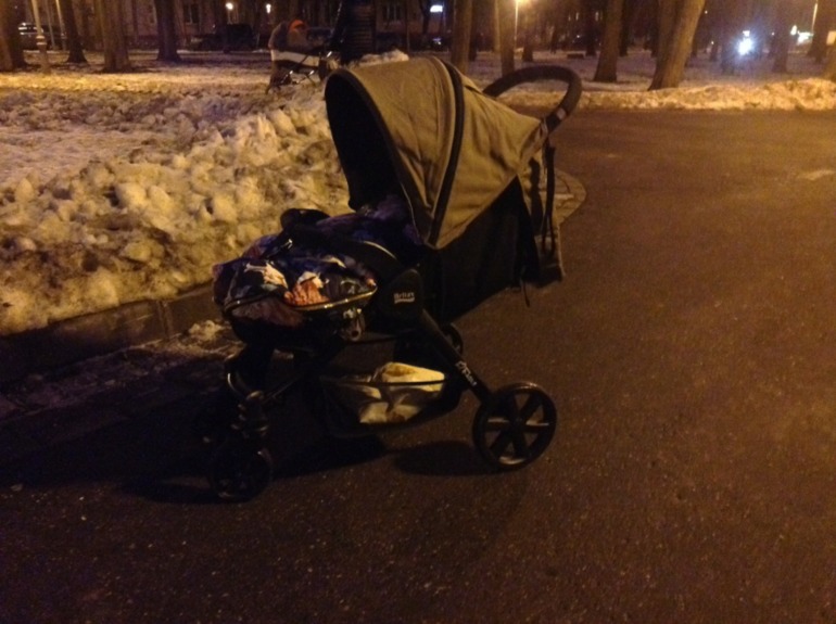 Мое чудо в перьях или покупка Britax b-agile + доработка подножки.