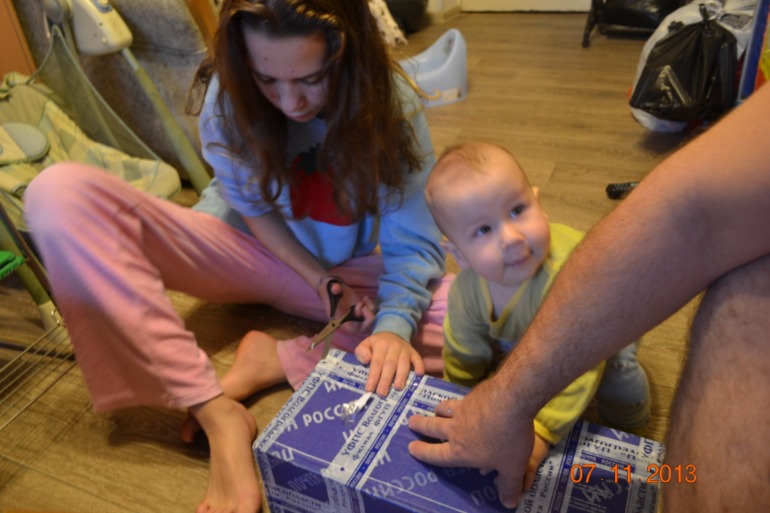 Наш первый подарочек. Спасибо Ванюше и Коляше!