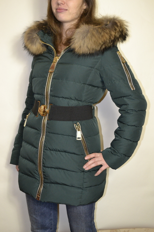 Продаю новый пуховик Moncler S M L XL цена 7500р