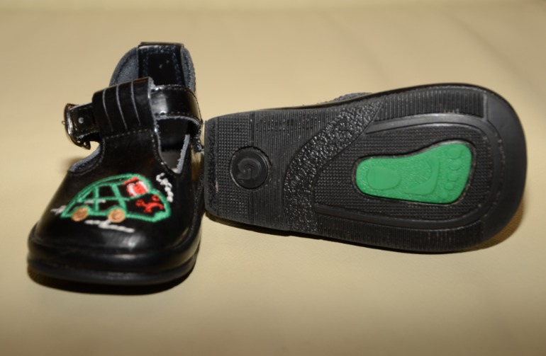 Очень красивая брендовая детская обувь!!!! СУПЕР ПРЕДЛОЖЕНИЕ!!! р.18-19