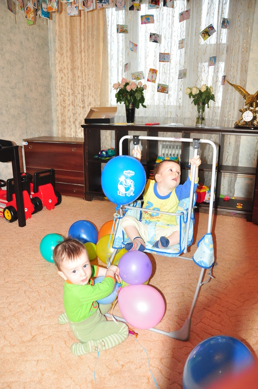 Привет всем! Наконец могу написать про наше годовасие!Часть2