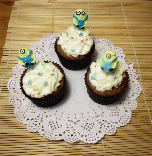 капкейки с миньонами )