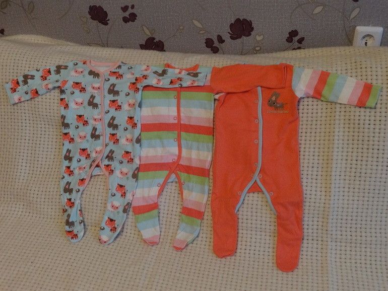 Кажется меня занесло... или первые вещички для малышки