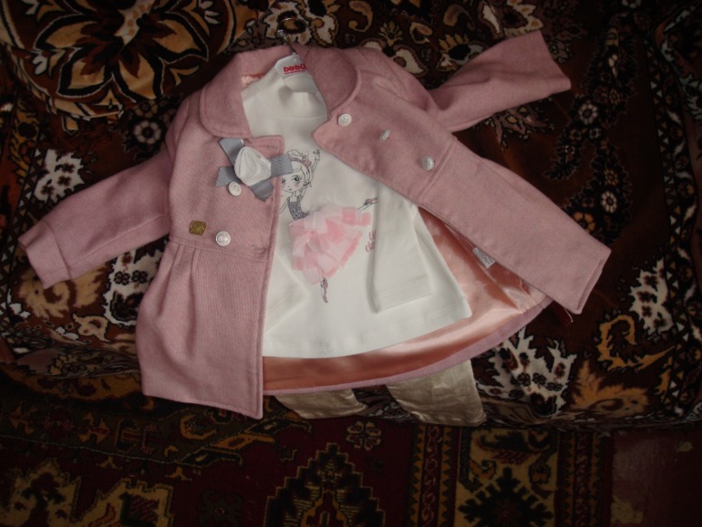 Комплект Bebuskids (пальто,кофта и брючки) на 3 года, новый