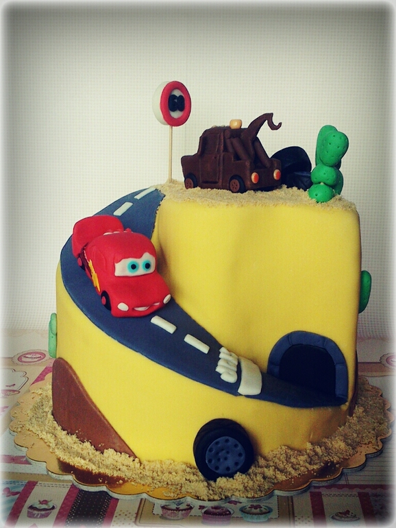 Мой второй заказной. Тачки. Девочки, жду от Вас комментов, что можно было сделать лучше.