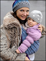 Носим зимой в слинге!