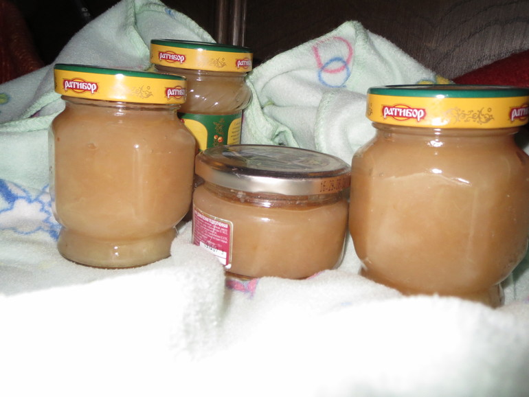 Как закрыть яблочное пюре на зиму