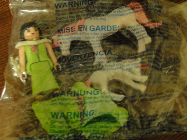 игрушки,развивающие игры ,машинки,наборы человечков.Москва