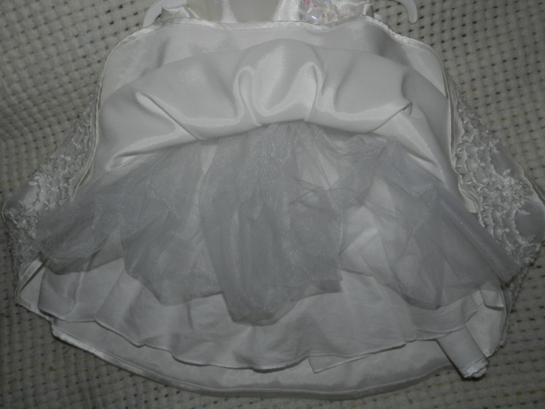 Нарядное платье для девочки разм.98