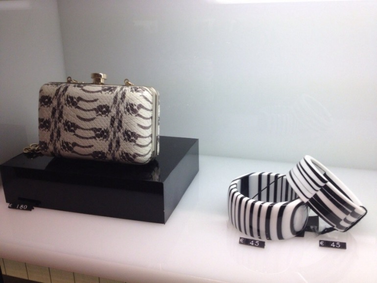 FURLA! Витрины сентябрь 2013