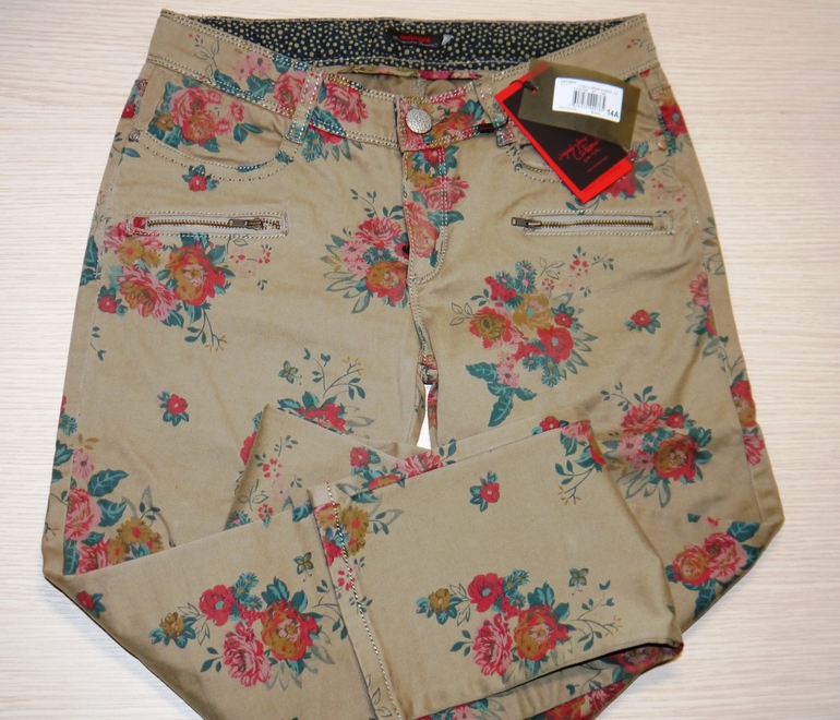 CATIMINI (зима 2013-2014) брюки и футболка на 14 лет