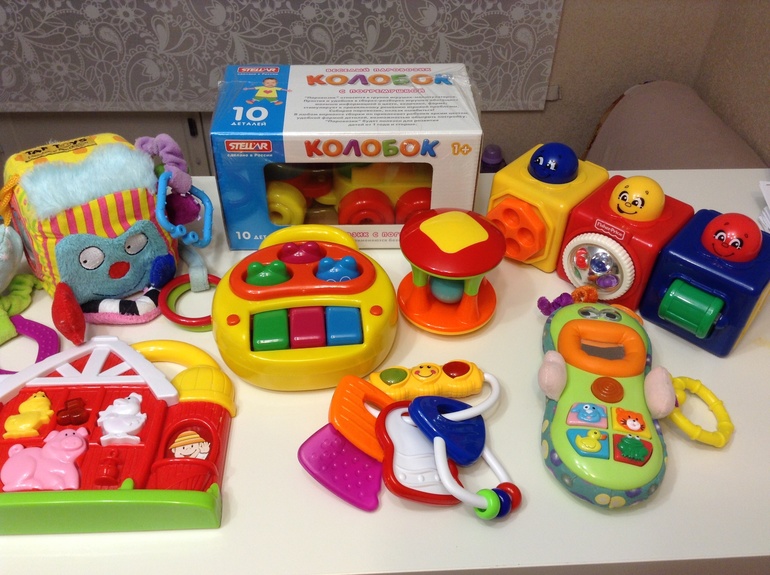 Игрушки б/у. Пакетом дешевле. метро Нагатинская.