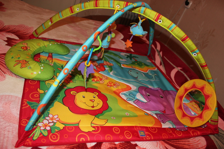 Продаю развивающийся коврик TiniLavi Цена 1800+ почта Регион