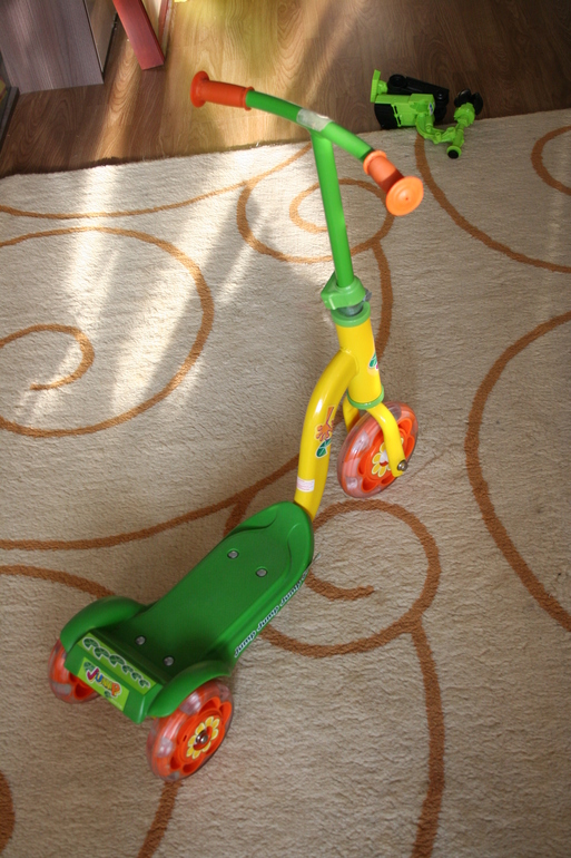 Отдам в дар киот и православные книги