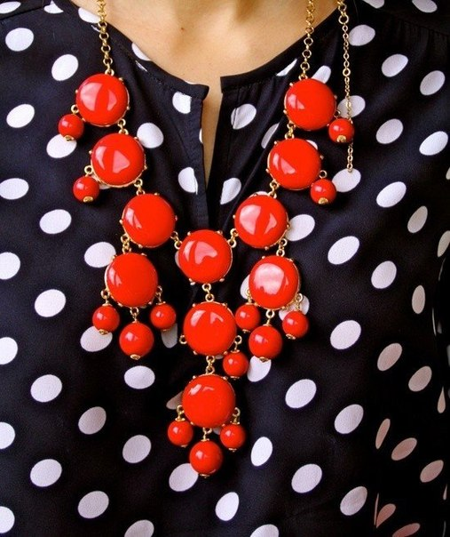 Массивное колье!