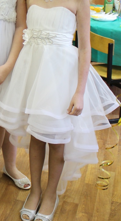 Красивые нарядные платья для девочек