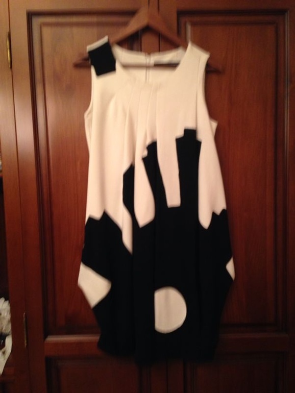 Платье, размер M-L, цена 4800