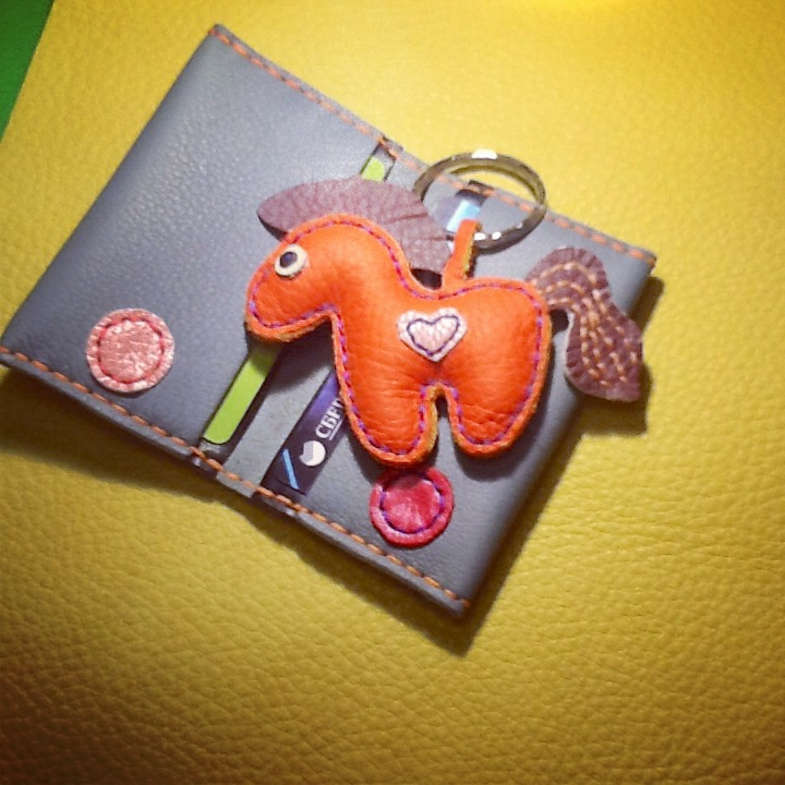 Кожаный кардхолдер и брелок( наборчики)