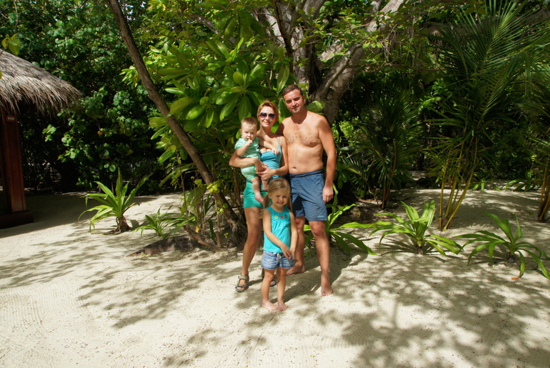 Про Мальдивы с двумя детьми - Часть 2 - Palm Beach Resort