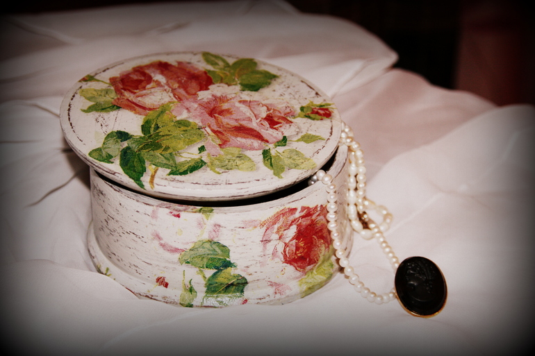 Первый опыт)) шкатулка