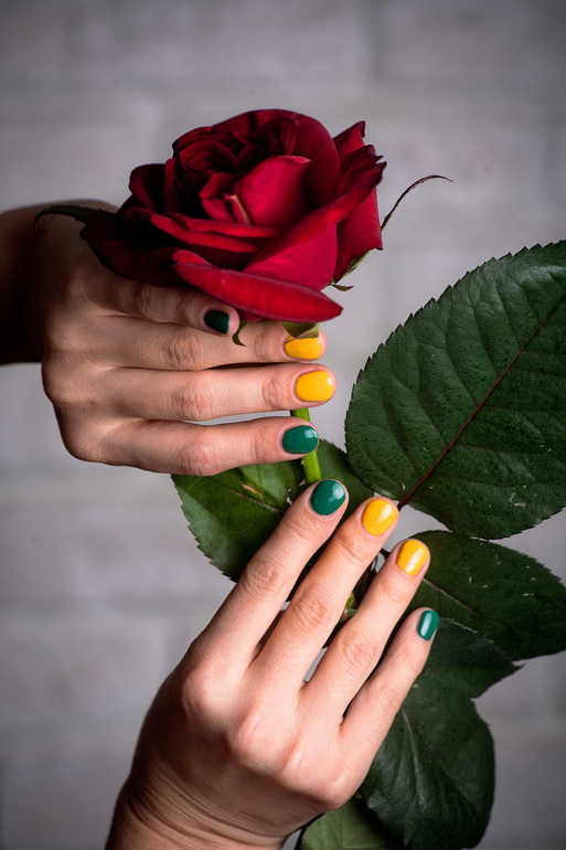 Лето на ногтях с Inm Out the Door