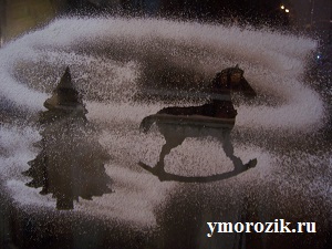 Украшаем окна к Новому году