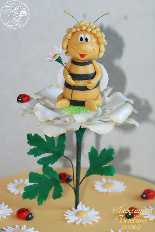 Пчелка Майя!