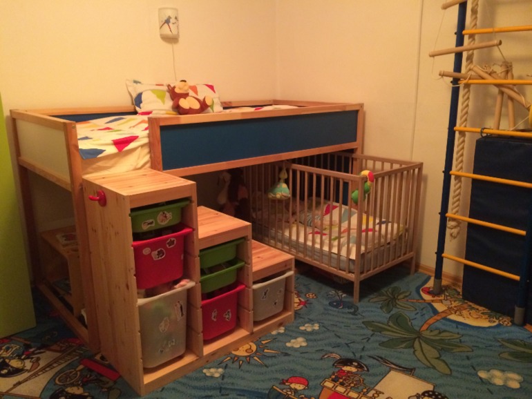 Обновили детскую и спальню