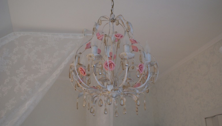 Деткая для девочки.Белая!