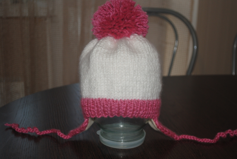 Зимняя шапочка для дочки