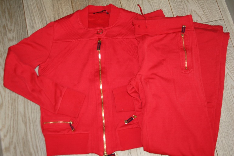 Спортивные костюмы ...GUCCI ...JUICY COUTURE... ОРИГИНАЛЫ! размер S-M
