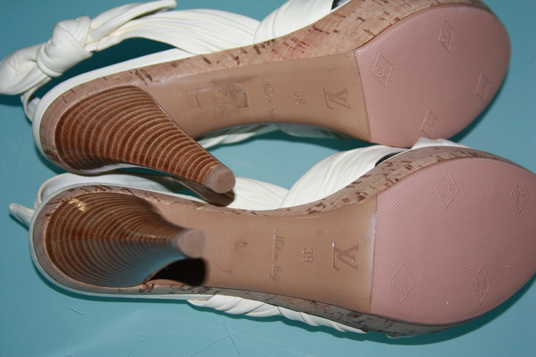 ***Louis VUITTON***BALMAN***CELINE***ESCADA***GINA***VALENTINO***.Оригинал